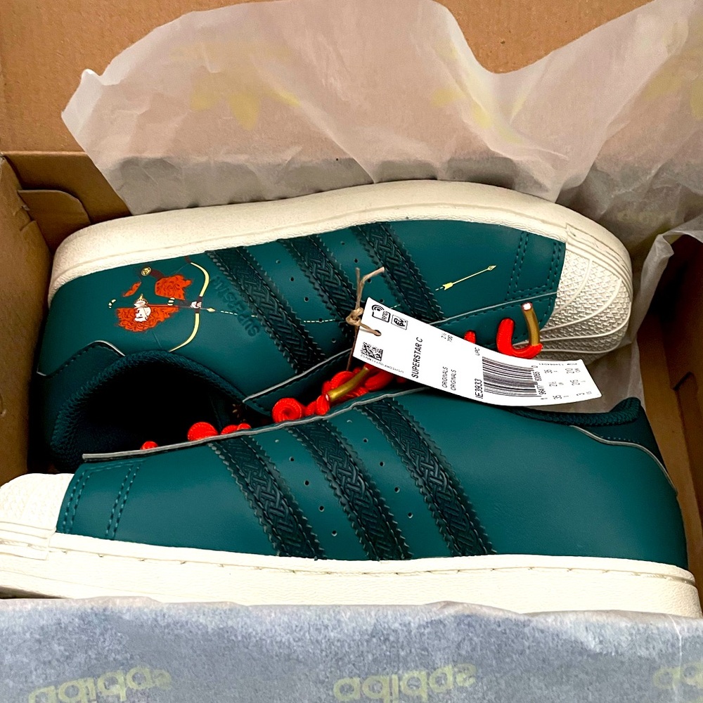 adidas Disney x Superstar C